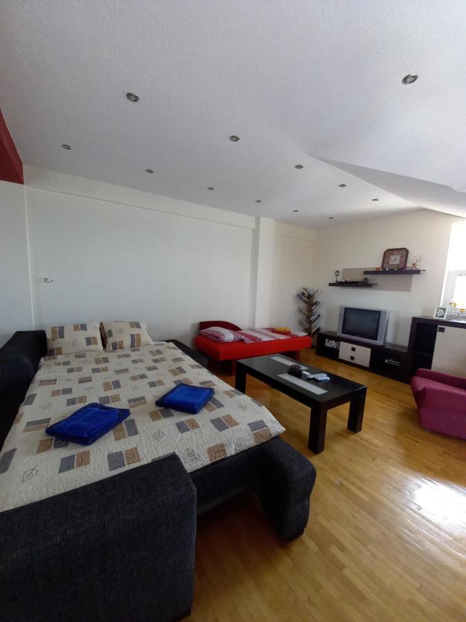 Peštani Ps Apartments - Peshtani מראה חיצוני תמונה
