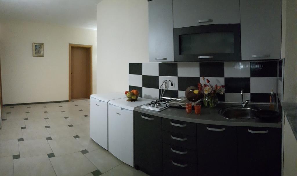 Peštani Ps Apartments - Peshtani מראה חיצוני תמונה
